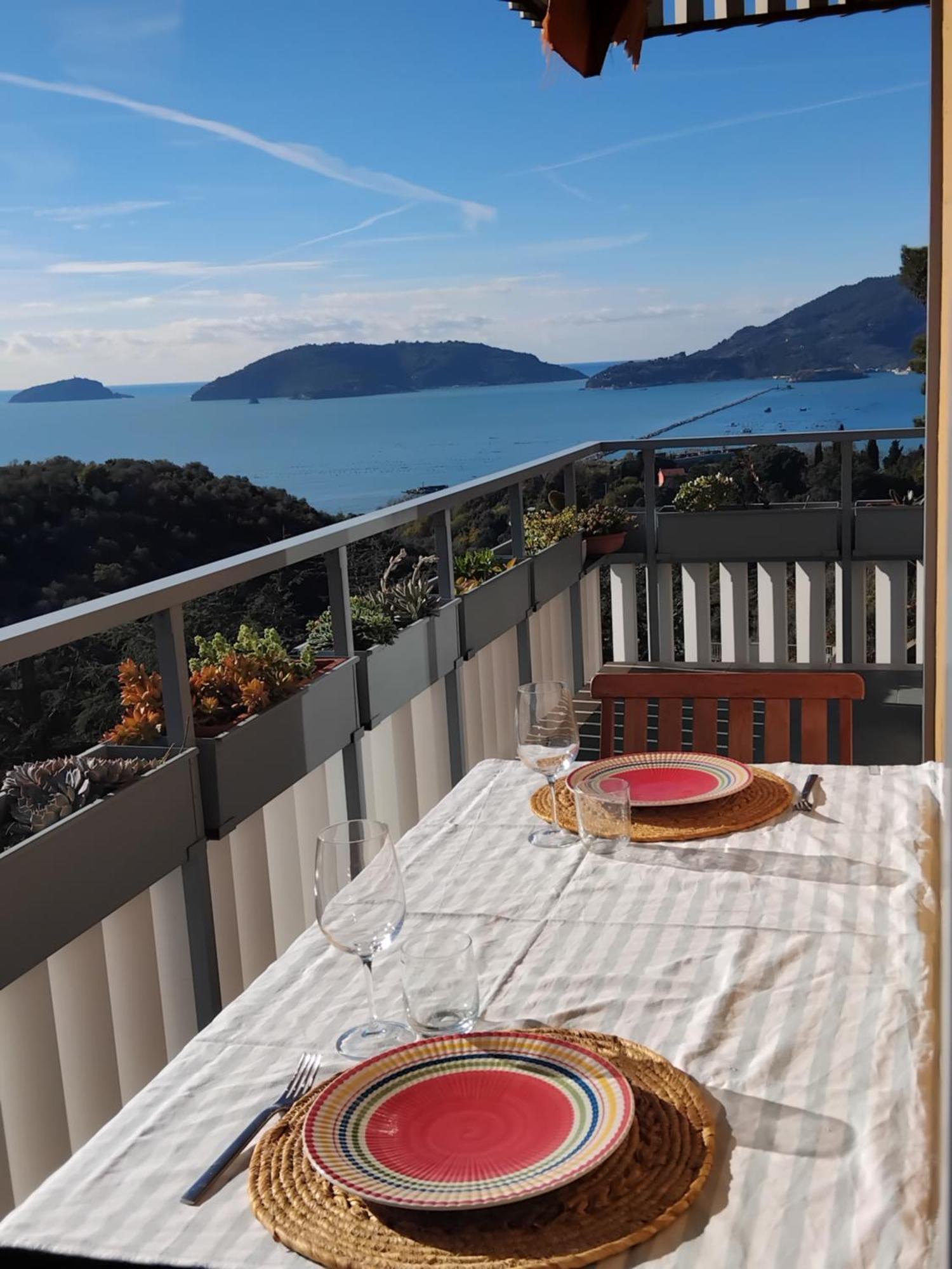 Vista Sul Blu ,Baia Blu, Lerici Apartment Exterior photo
